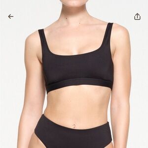 Skims signature swim tank black